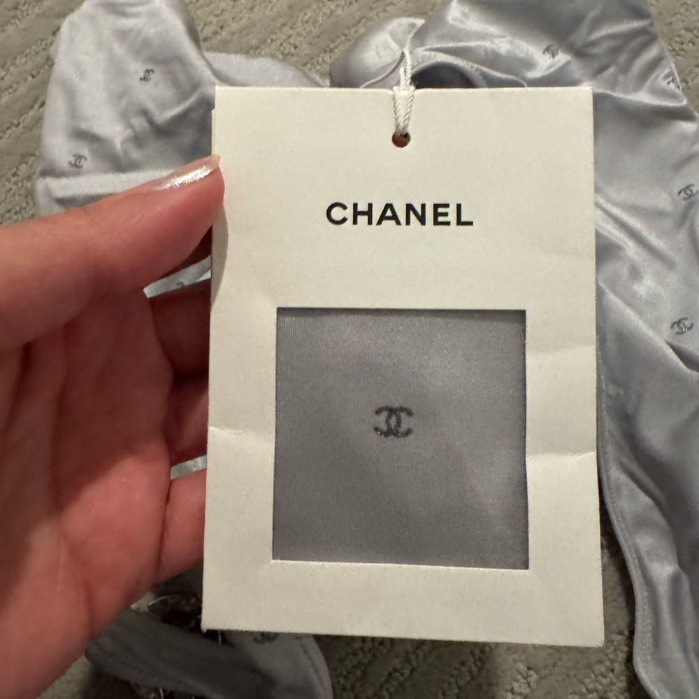 CHANEL Silver CC Logo Swim/body Suit - Size 42 - Picture 5 of 15